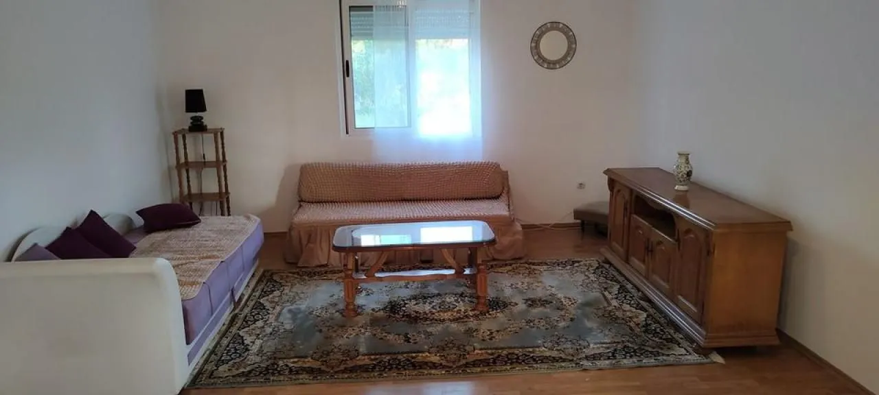Prodaja, kuća, 326m², Murtovina, Podgorica