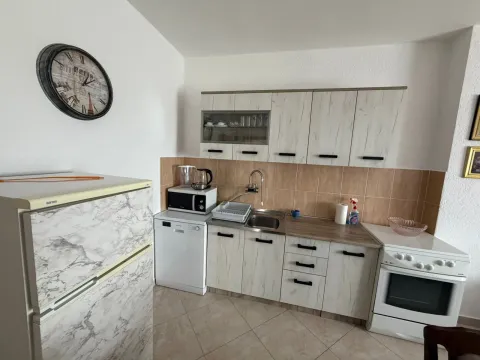 Rent, two bedroom apartment, 69m², Centar, Bar - image 11