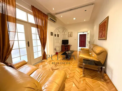 Rent, one bedroom apartment, 70m², Centar, Podgorica - image 1