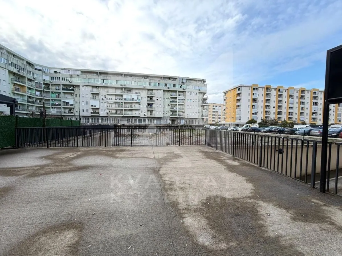 Sale, office space, 77m², Stari Aerodrom, Podgorica