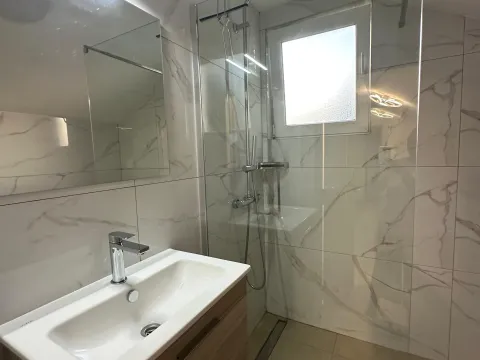 Izdavanje, jednosoban stan, 33m², Seljanovo, Tivat - image 11