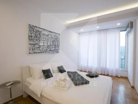 Izdavanje, dvosoban stan, 123m², Momišići, Podgorica - image 13