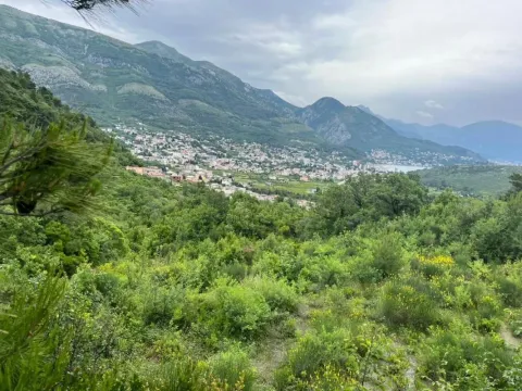 Zemljište in Zagrad