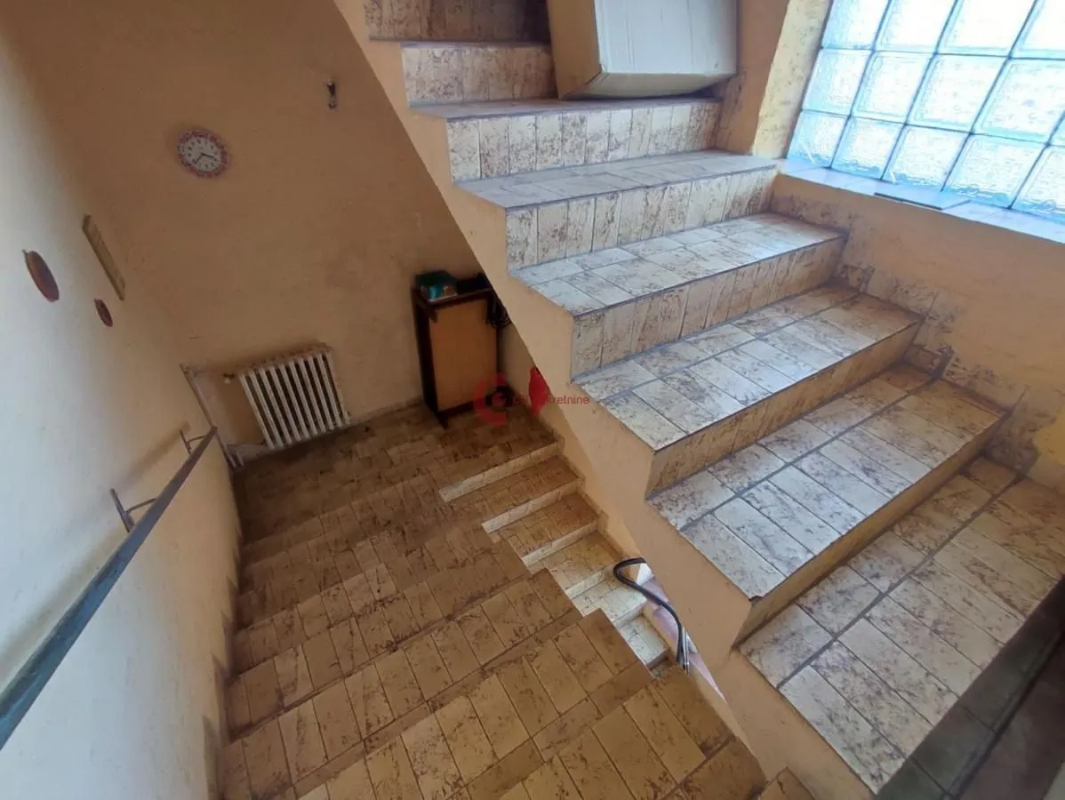 Prodaja, kuća, 250m², Novo Selo, Subotica