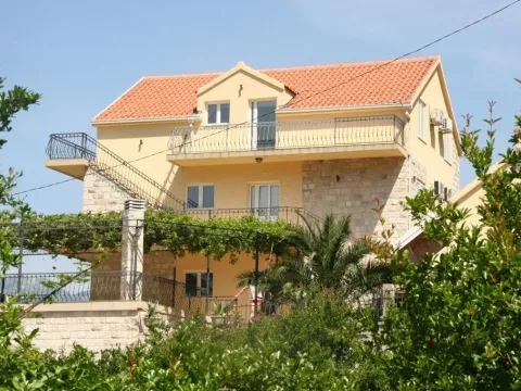 Sale, house, 400m², Dobrota, Kotor - image 2