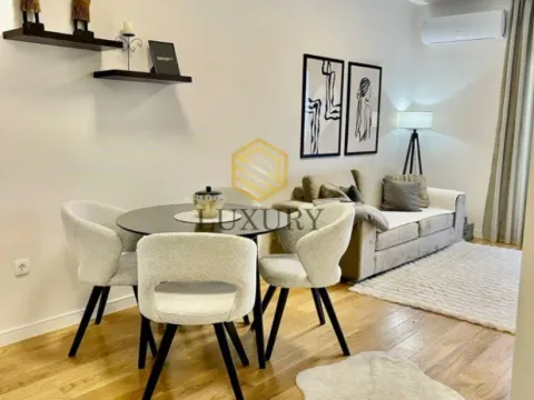 Prodaja, jednosoban stan, 39m², Central Point, Podgorica - image 9