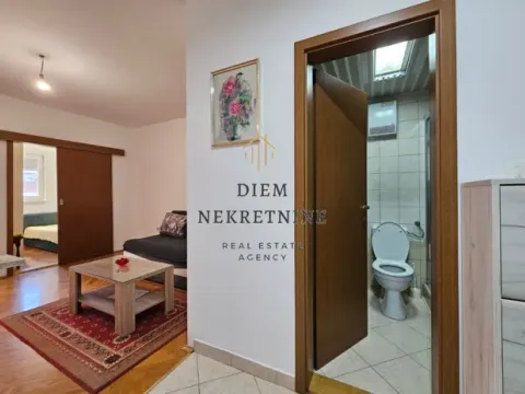 Izdavanje, stan, 35m², Centar, Bar - image 8