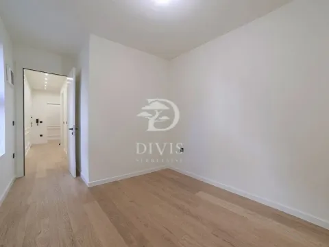 Prodaja, trosoban stan, 70m², Stari Grad, Beograd - image 2