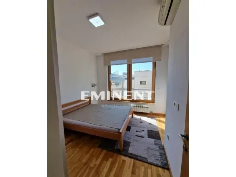 Izdavanje, trosoban stan, 130m², Savski Venac, Beograd - image 7