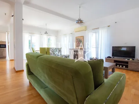 Rent, house, 170m², Jastreb, Danilovgrad - image 20