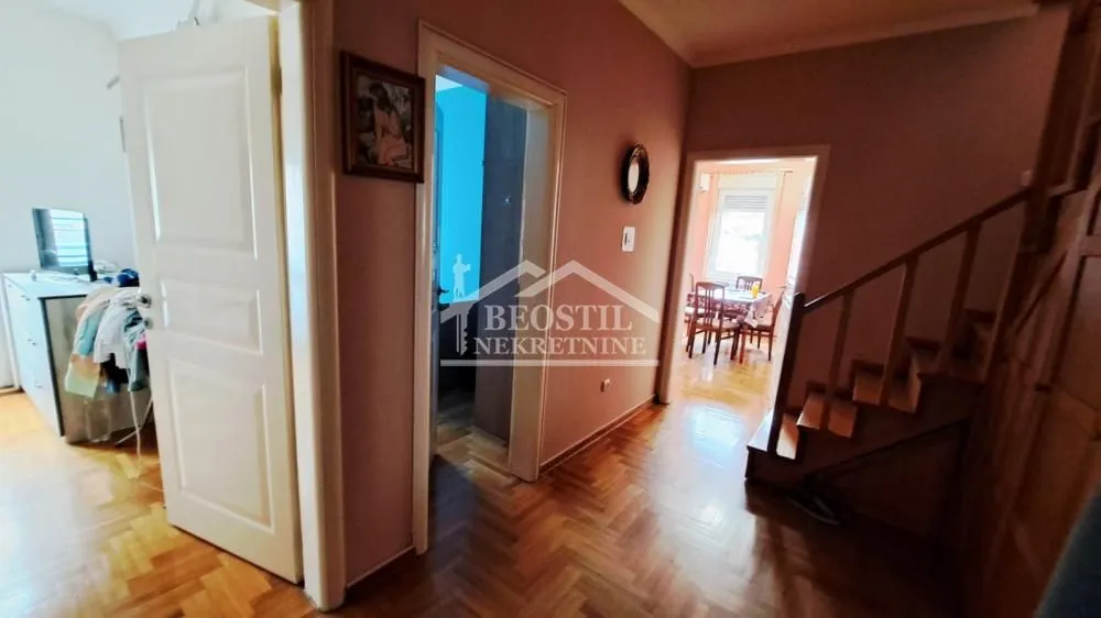 Prodaja, četvorosoban stan, 89m², Čukarica, Beograd