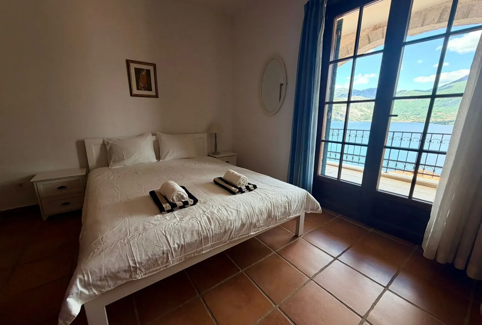 Prodaja, dvosoban stan, 87m², Morinj, Kotor