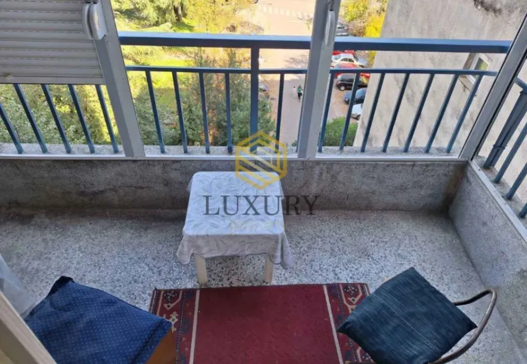 Prodaja, dvosoban stan, 71m², Tuški Put, Podgorica