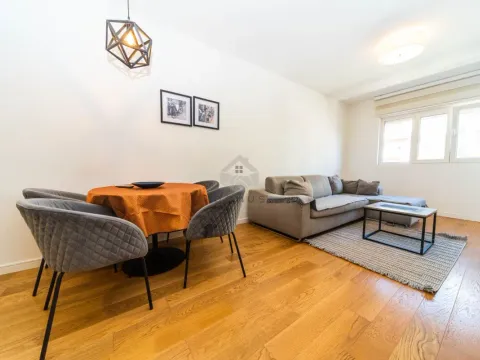 Izdavanje, jednosoban stan, 50m², Central Point, Podgorica - image 4