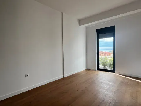 Sale, one bedroom apartment, 54m², Petrovac, Budva - image 4