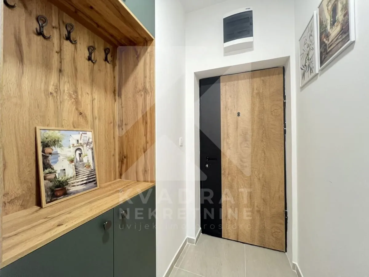 Izdavanje, jednosoban stan, 44m², Pobrežje, Podgorica
