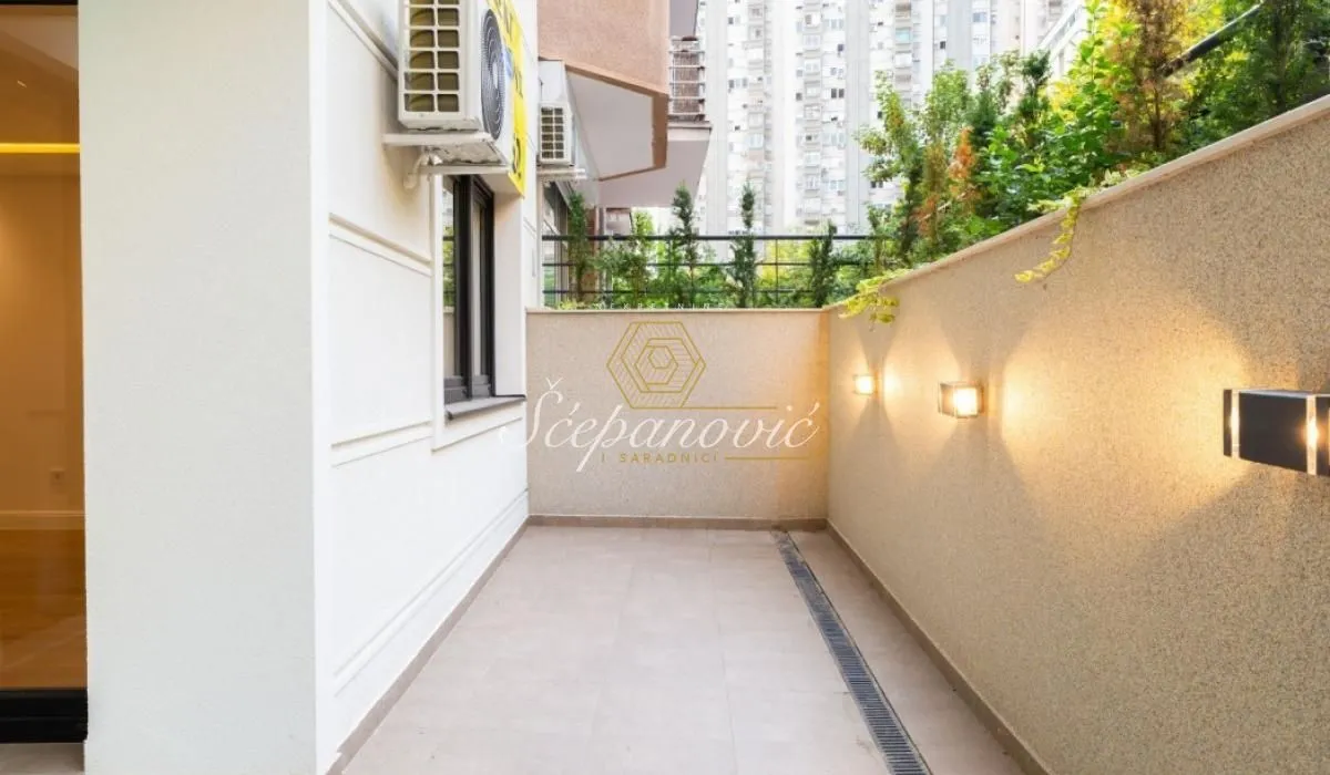 Sale, four bedroom apartment, 96m², Crveni Krst, Beograd
