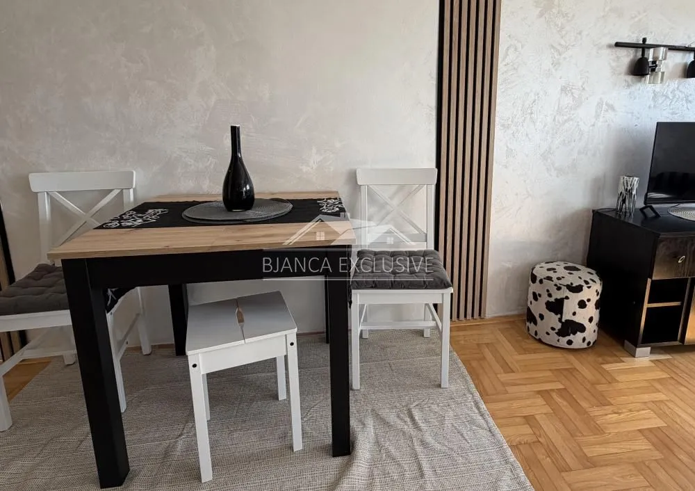 Prodaja, jednosoban stan, 37m², Novi Beograd Sve Podlokacije, Beograd