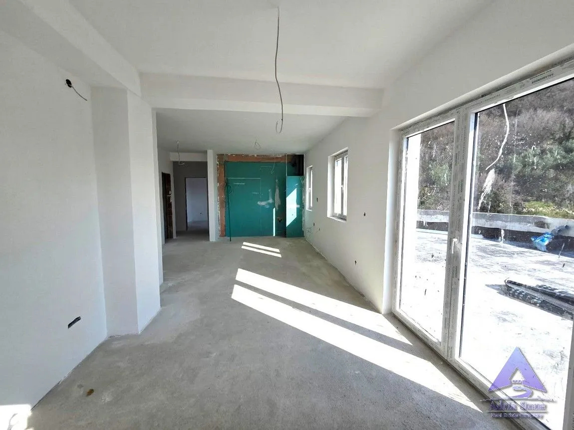 Sale, two bedroom apartment, 75m², Petrovac, Budva