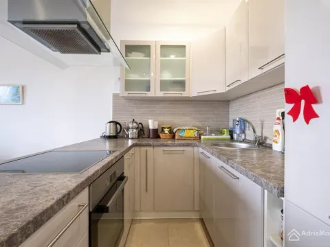 Prodaja, dvosoban stan, 87m², Tivat, Crna Gora - image 4