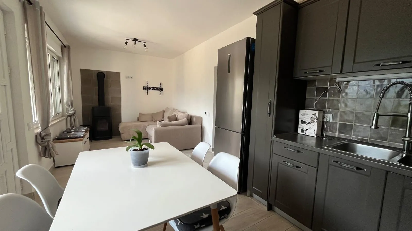 Sale, house, 160m², Stoliv, Kotor