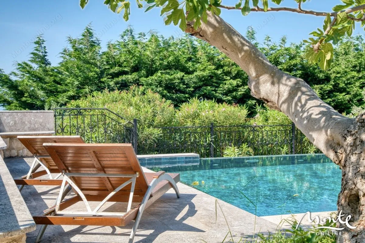 Sale, house, 480m², Reževići, Budva