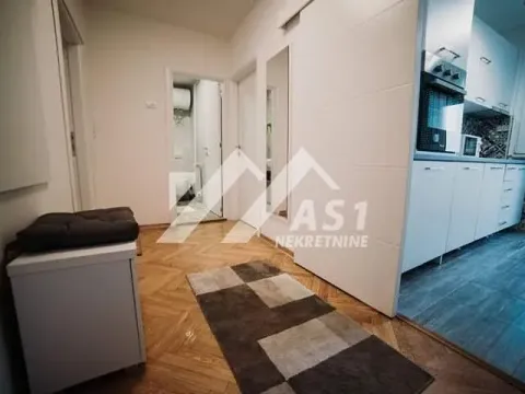 Izdavanje, dvosoban stan, 50m², Centar, Novi Sad - image 7