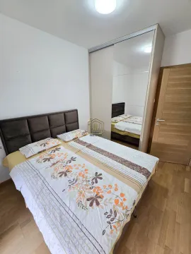 Rent, one bedroom apartment, 42m², Pobrežje, Podgorica - image 2
