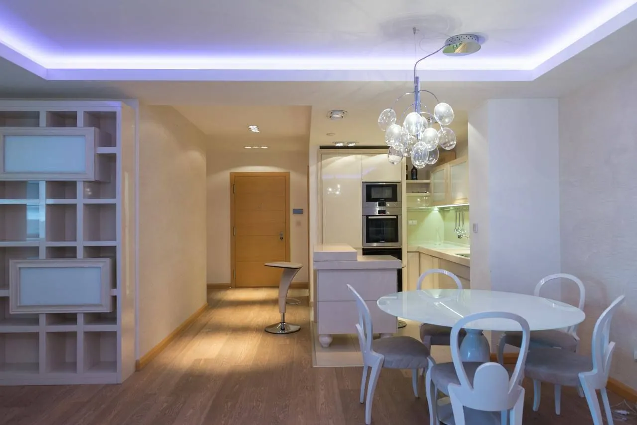 Rent, one bedroom apartment, 77m², Bulevar, Budva