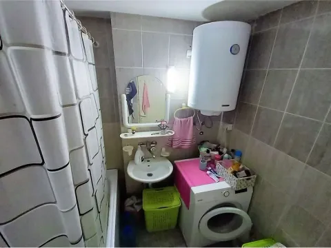 Sale, two bedroom apartment, 66m², Niš, Srbija - image 12