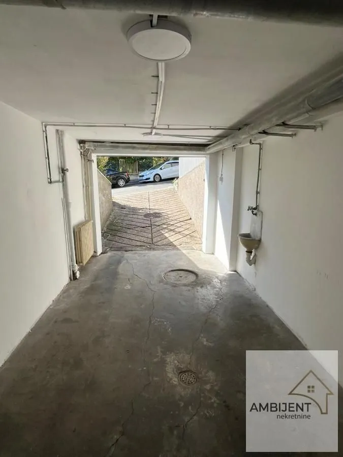 Rent, house, 120m², Šumice, Beograd
