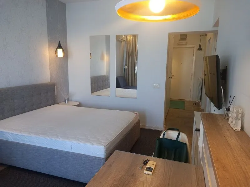 Izdavanje, jednosoban stan, 32m², Stari Grad, Beograd