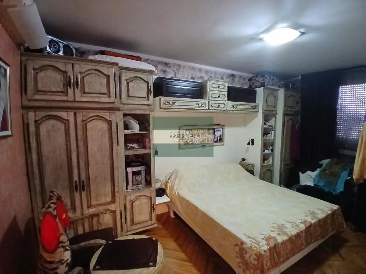 Prodaja, trosoban stan, 73m², Centar, Jagodina