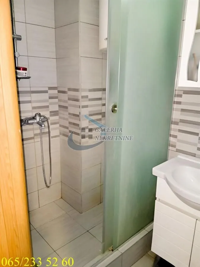 Prodaja, dvosoban stan, 55m², Kanarevo Brdo, Beograd
