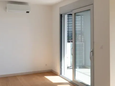 Prodaja, trosoban stan, 89m², Tivat, Crna Gora - image 8