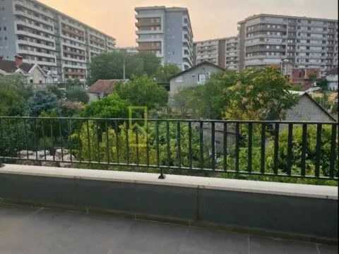 Izdavanje, jednosoban stan, 56m², Central Point, Podgorica - image 6
