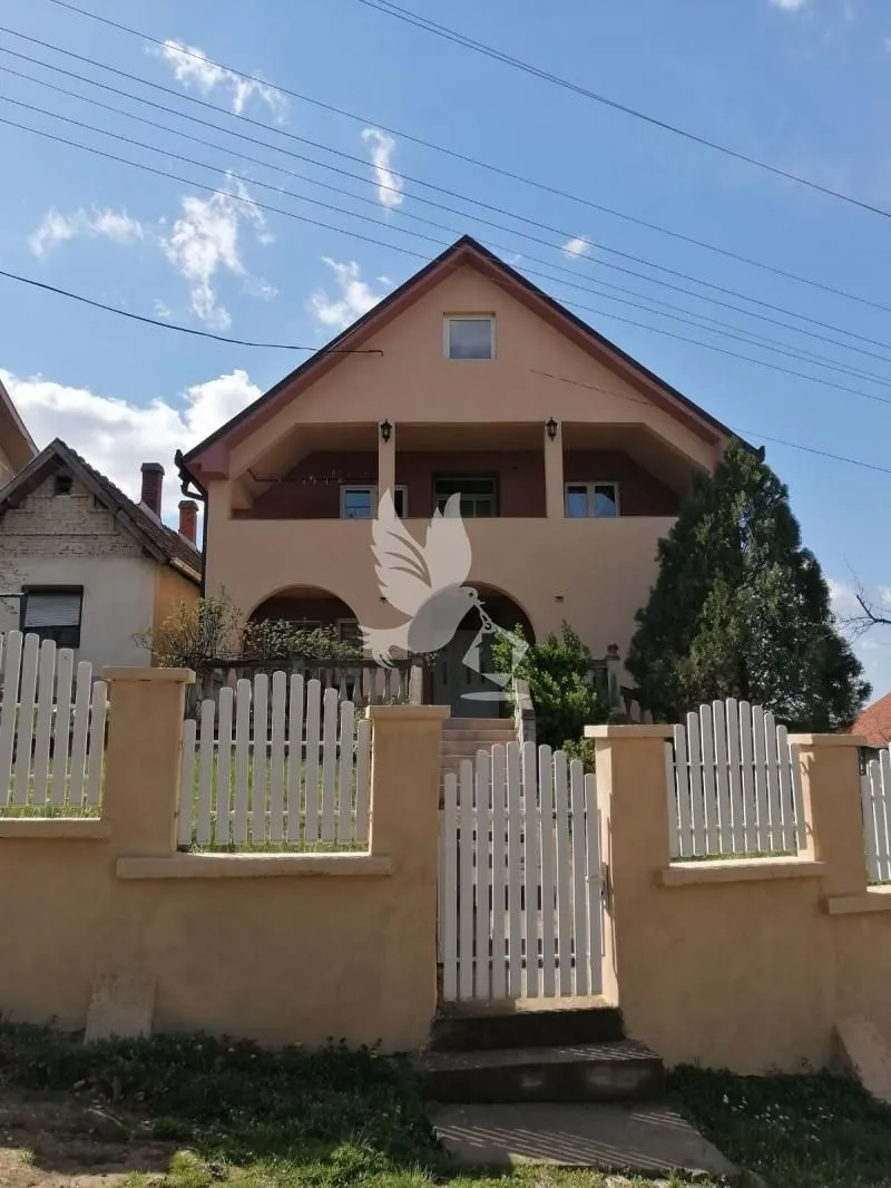 Sale, house, 240m², Mali Požarevac, Sopot