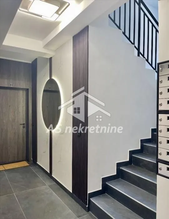 Rent, three bedroom apartment, 60m², Vračar Sve Podlokacije, Beograd