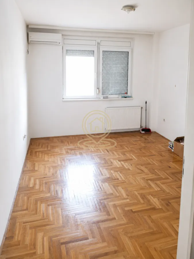 Izdavanje, dvosoban stan, 60m², Sajmište, Novi Sad
