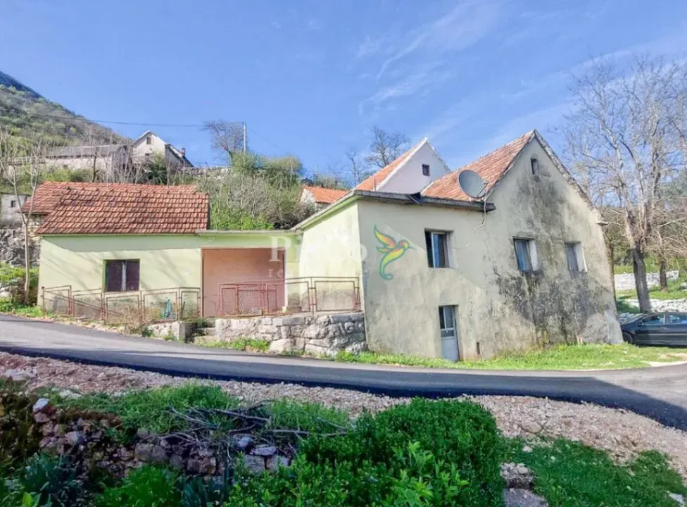 Prodaja, kuća, 100m², Miločani, Nikšić