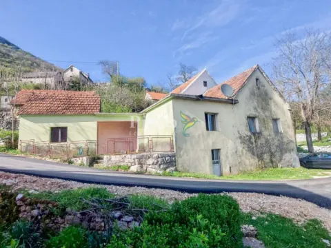 Prodaja, kuća, 100m², Miločani, Nikšić
