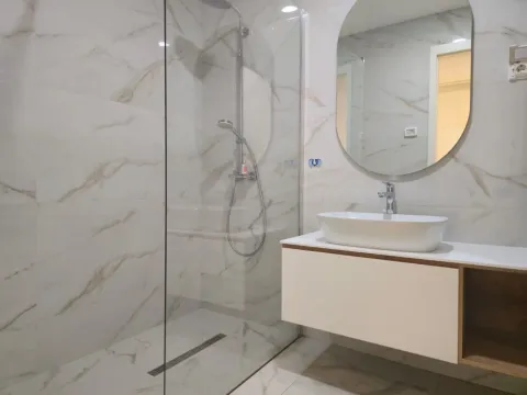 Izdavanje, trosoban stan, 107m², Kruševac, Podgorica - image 14