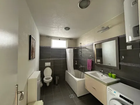 Izdavanje, jednosoban stan, 65m², Šušanj, Bar - image 3