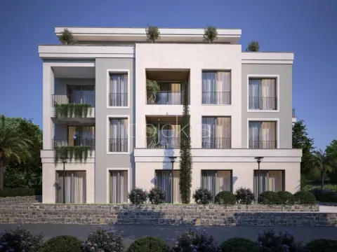 Prodaja, stan, 36m², Tivat, Crna Gora - image 4