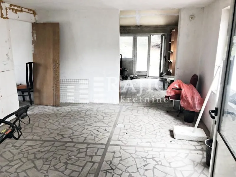Rent, office space, 180m², Savski Trg, Beograd