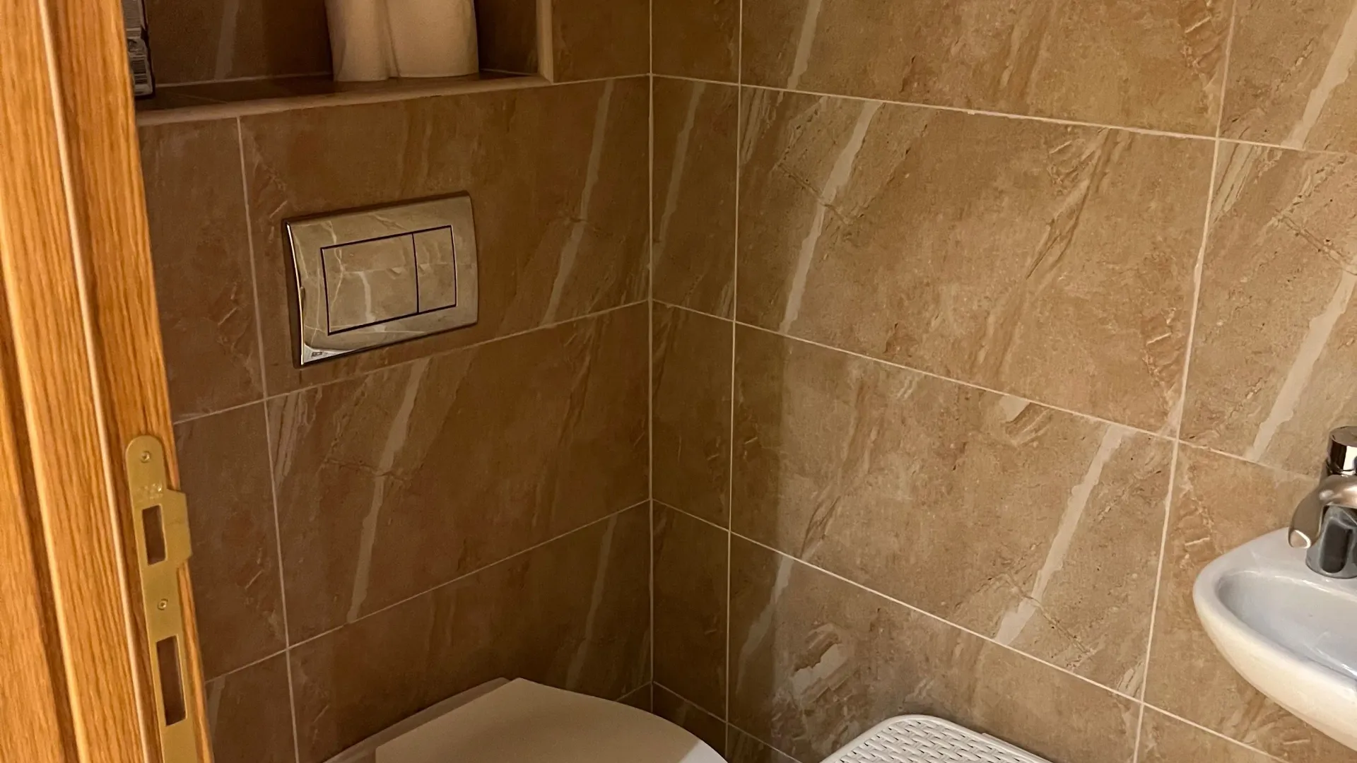 Izdavanje, dvosoban stan, 58m², Dalmatinska ulica, Podgorica