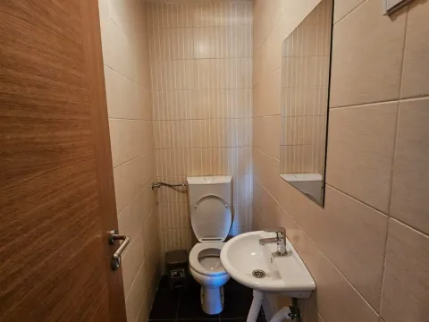 Prodaja, dvosoban stan, 70m², Tuški Put, Podgorica - image 12