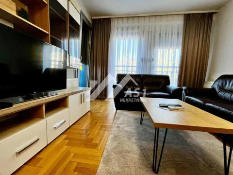 Izdavanje, dvosoban stan, 45m², Sajam, Novi Sad Sve Podlokacije - image 4