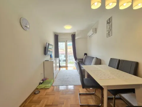 Sale, one bedroom apartment, 40m², Velji Vinogradi, Budva - image 2