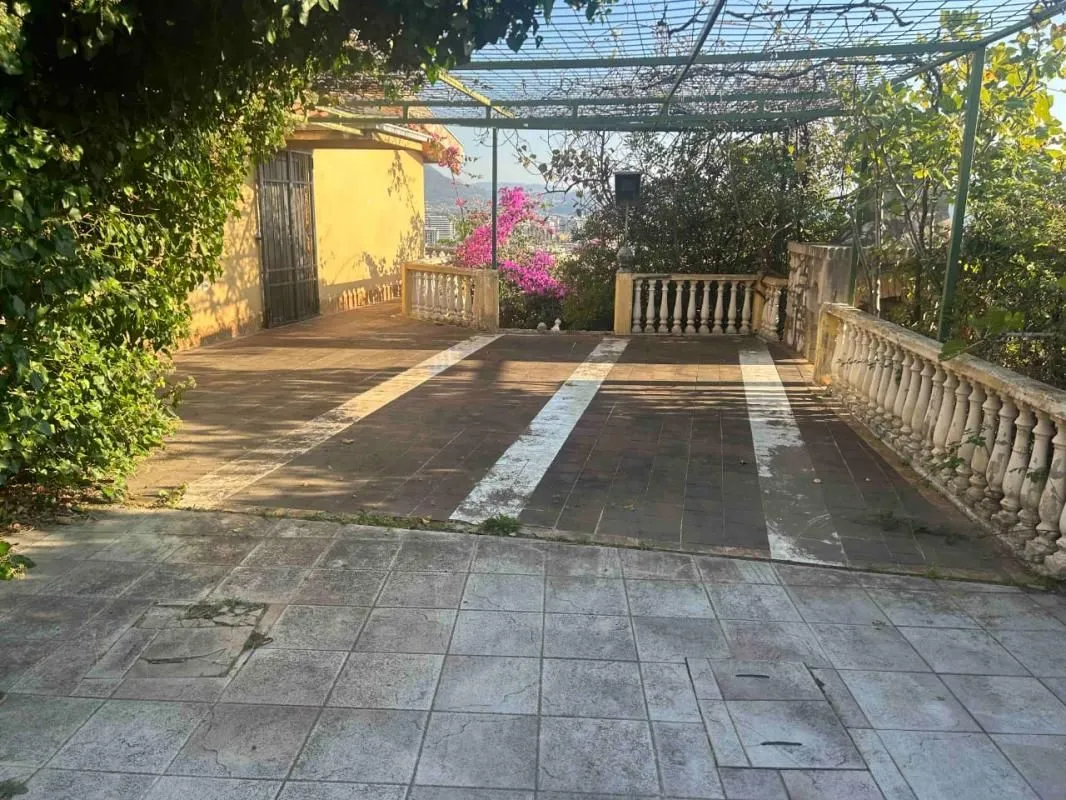 Prodaja, ugostiteljski objekat, 320m², Šušanj, Bar